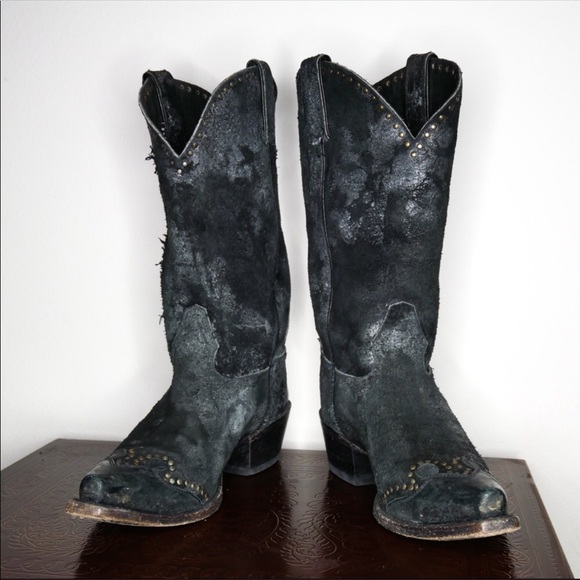 Distressed cowgirl boots - Picture 2 of 8